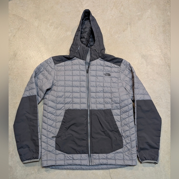The North Face Kilowatt Thermoball Jacket Hooded Men's M Gray Full Zip Winter